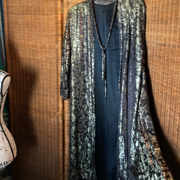 Vintage Brown and Gold Brocade Evening Coat - Picture 4 of 13